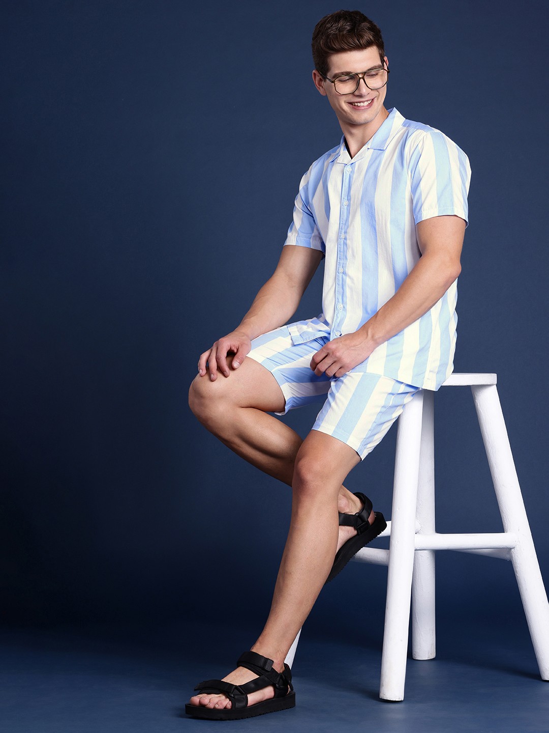 

Mast & Harbour Men Striped Pure Cotton Casual Shirt with Shorts, Blue