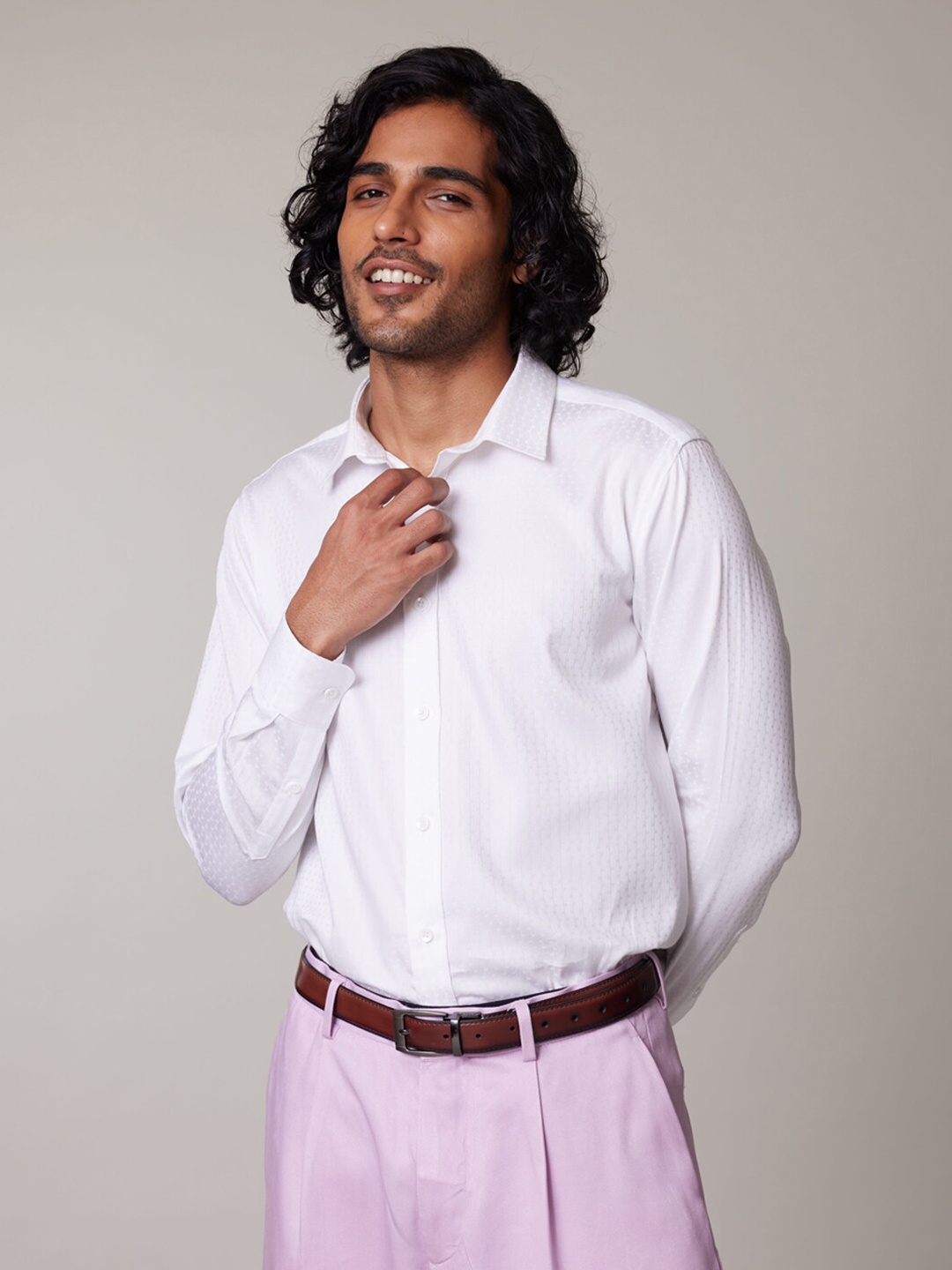 

KINGDOM OF WHITE Textured Standard Slim Fit Opaque Cotton Formal Casual Shirt