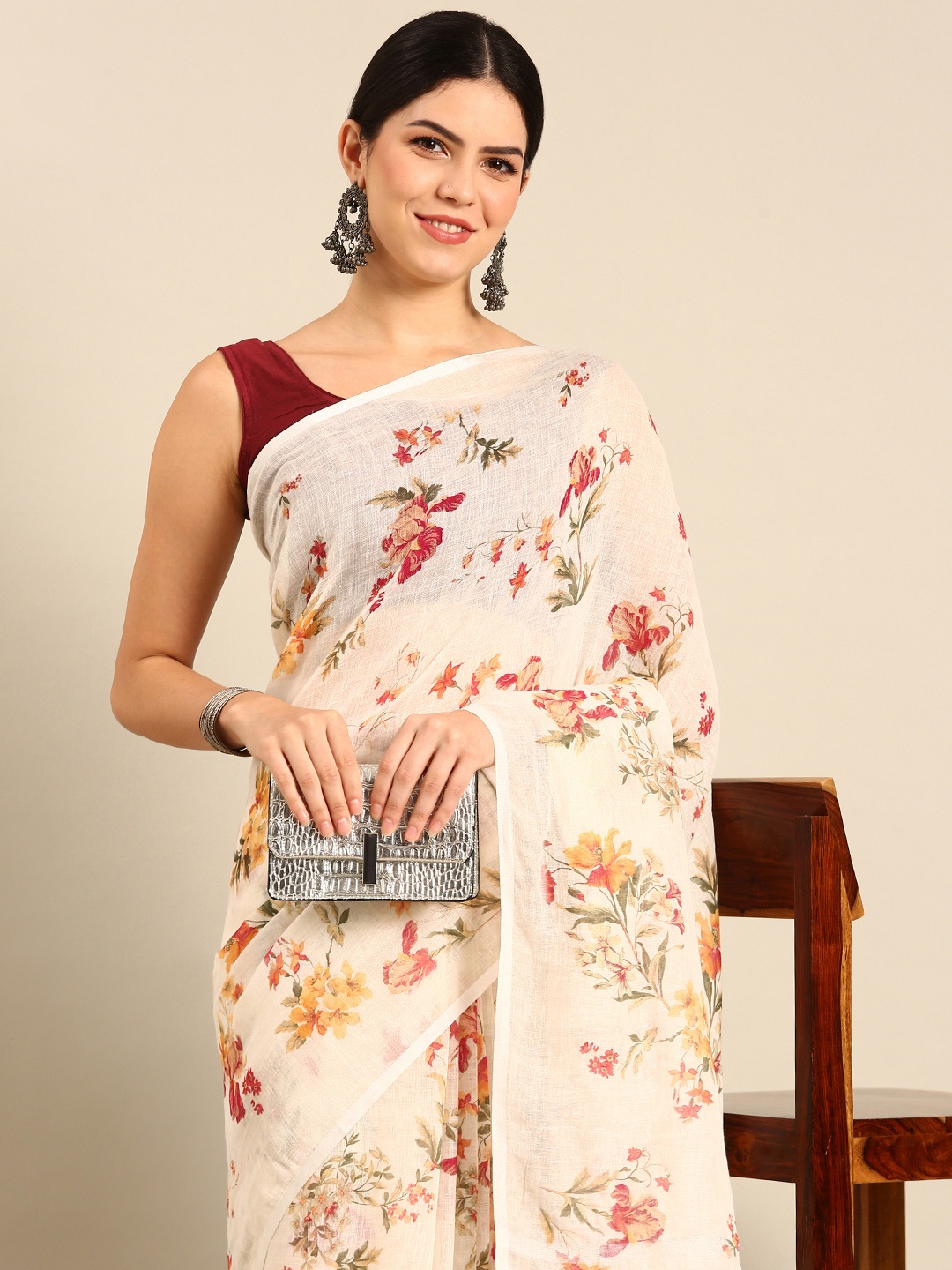 

Simaaya Floral Printed Kota Saree, White