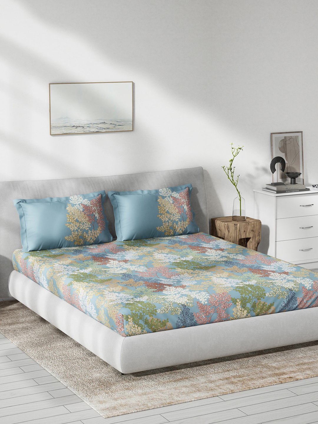 

DDecor Live Beautiful Blue & Pink Floral Cotton 144 TC Queen Bedsheet with 2 Pillow Covers