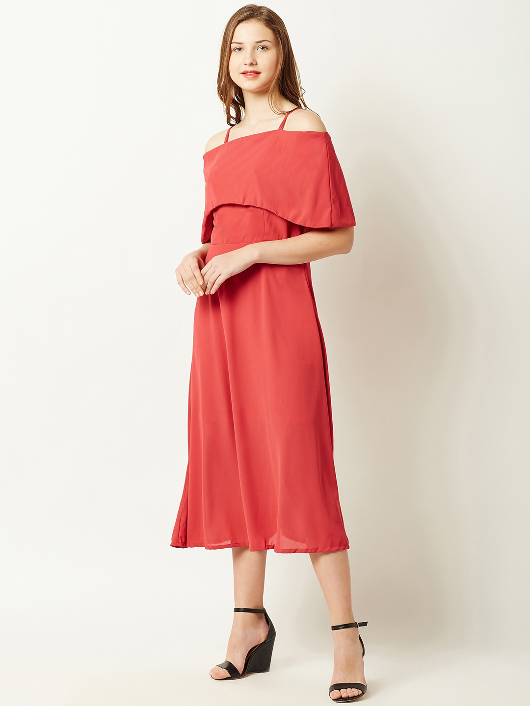 

Miss Chase Women Coral Solid Midi Dress