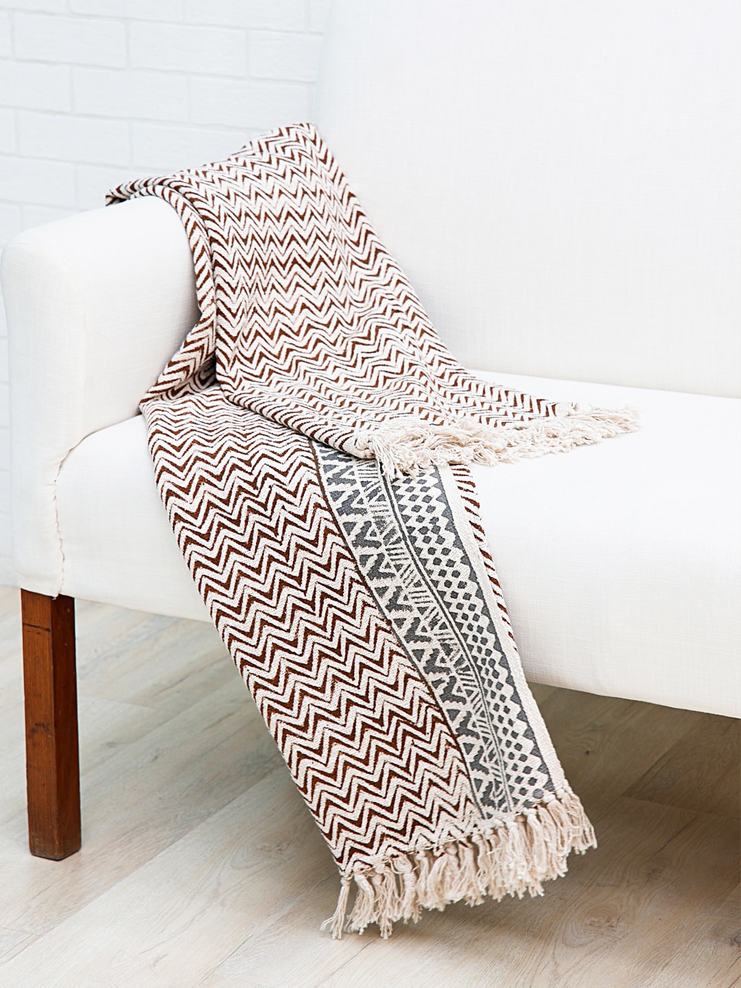 

Ariana Off White & Brown Handblock Printed Cotton Throw