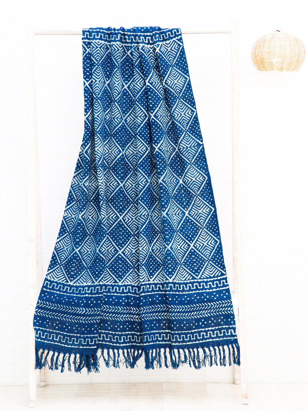 

Ariana Navy Blue & White Handblock Printed Cotton Throw