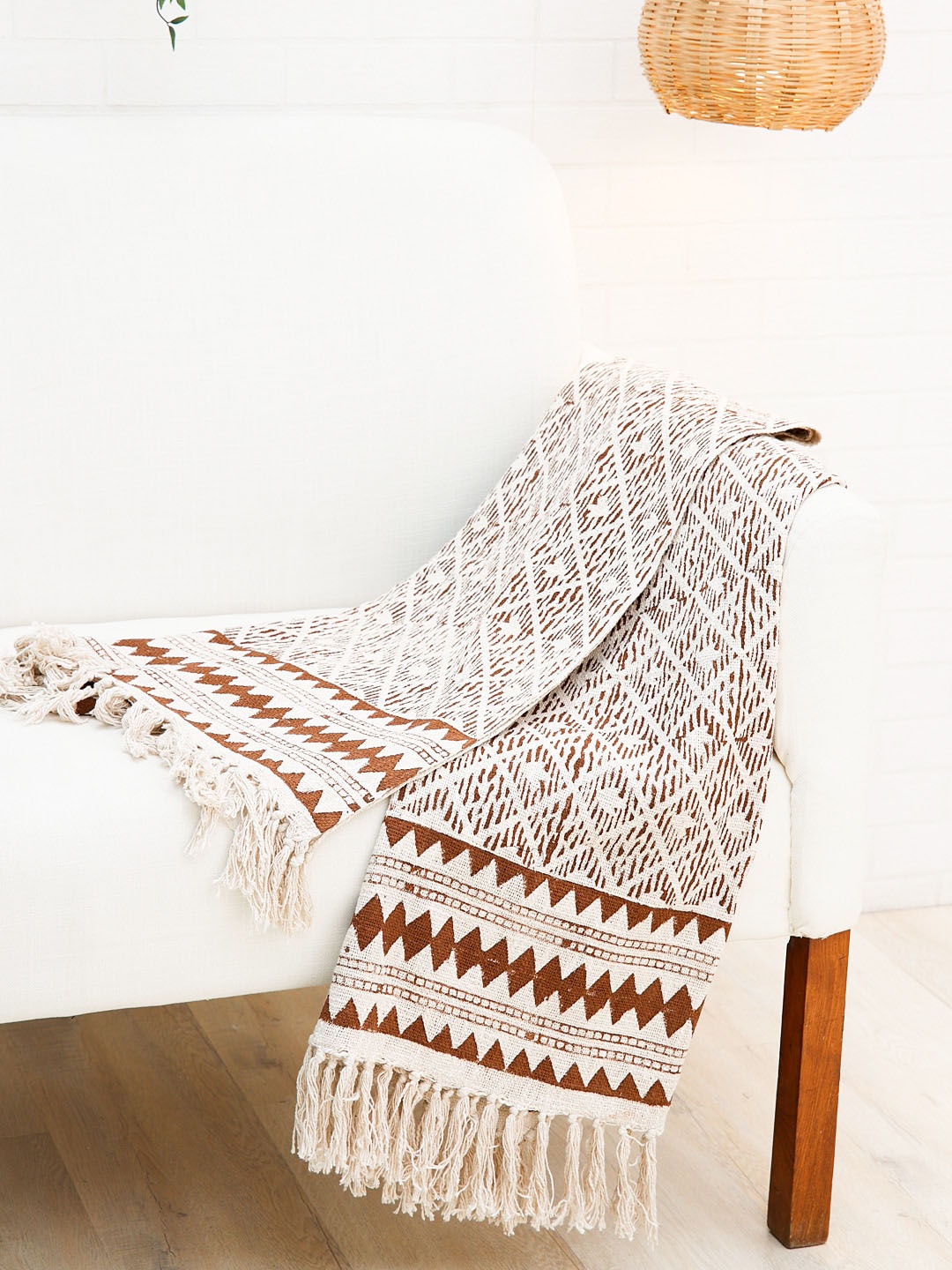 

Ariana Off White & Brown Printed Cotton Throw