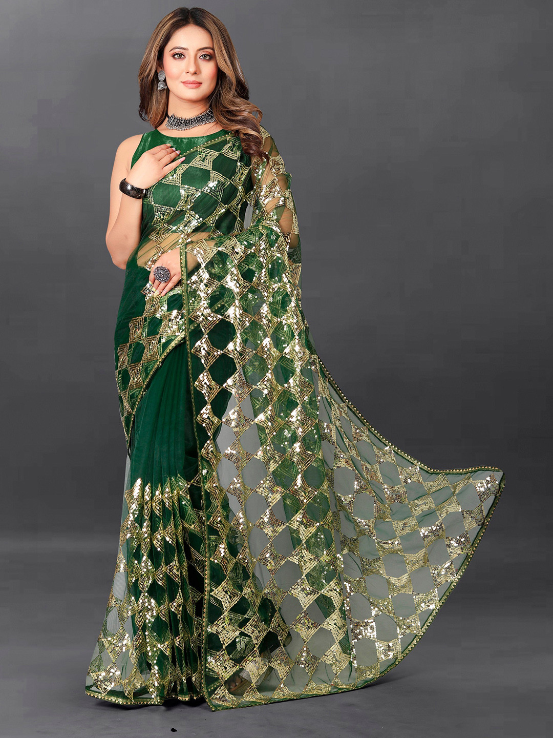 

BARKIYA CREATION Embellished Sequinned Net Saree, Green