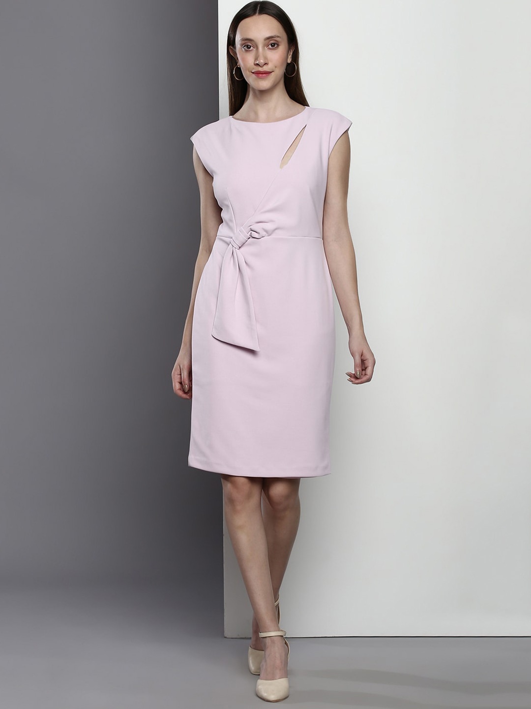 

Calvin Klein Sleeveless With Cut-Out Details Sheath Dress, Peach