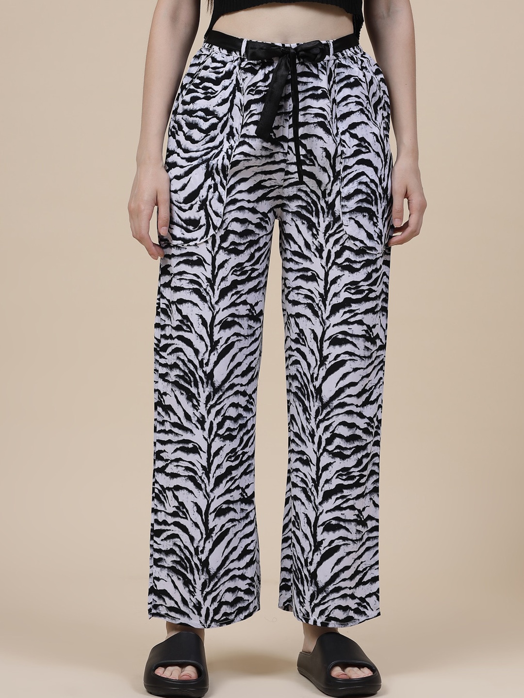 

Sweet Dreams Women Abstract Printed Straight Palazzos, Black