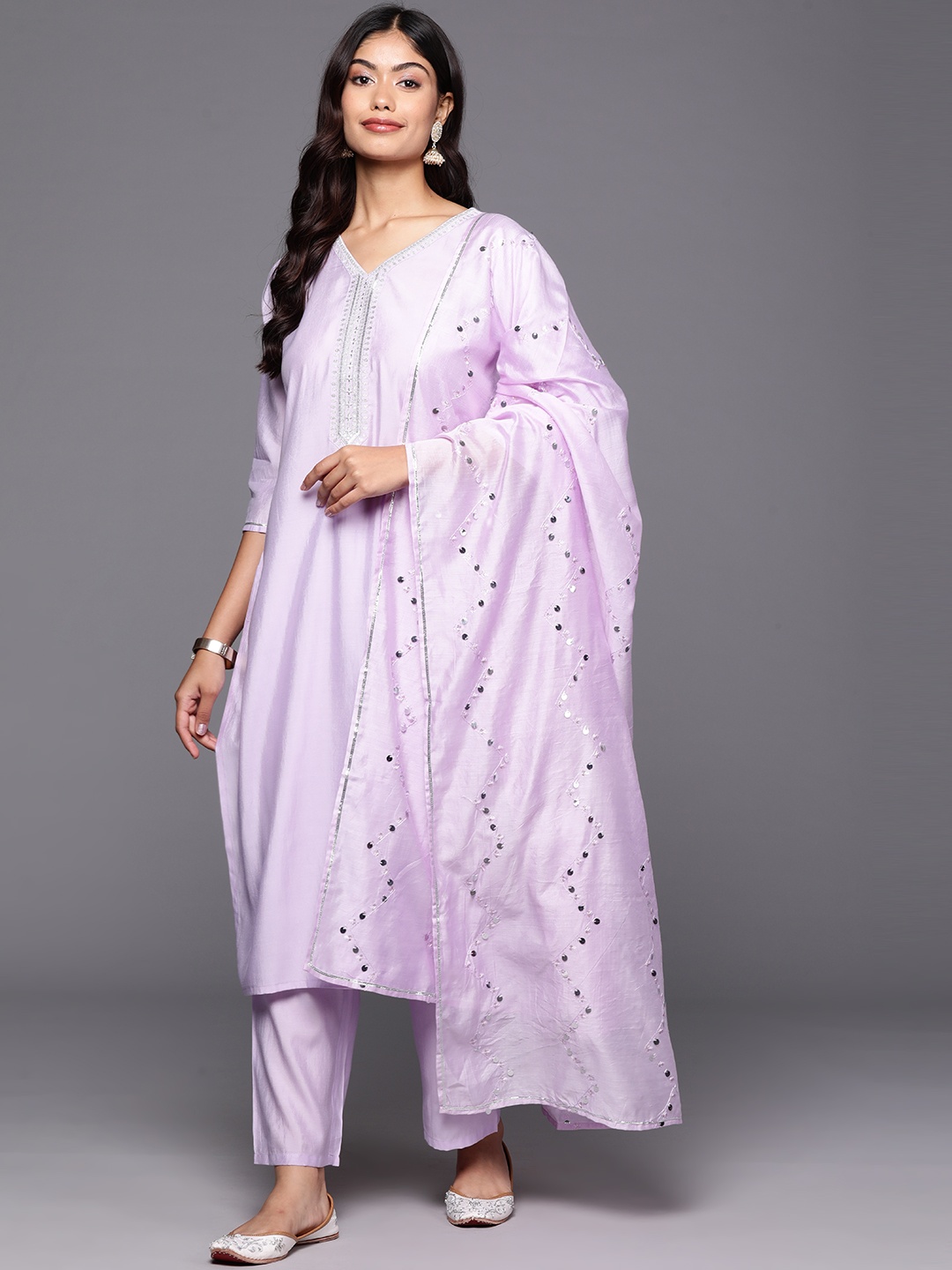 

Libas Women Ethnic Motifs Yoke Design Regular Sequinned Kurta with Trousers With Dupatta, Lavender