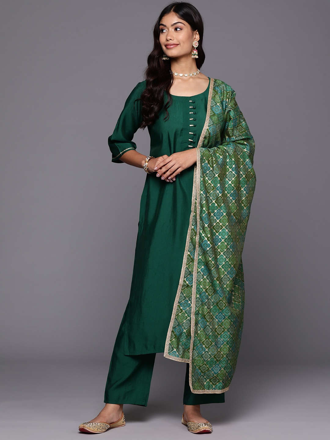 

Libas Women Solid Regular Gotta Patti Kurta with Trousers With Dupatta, Green