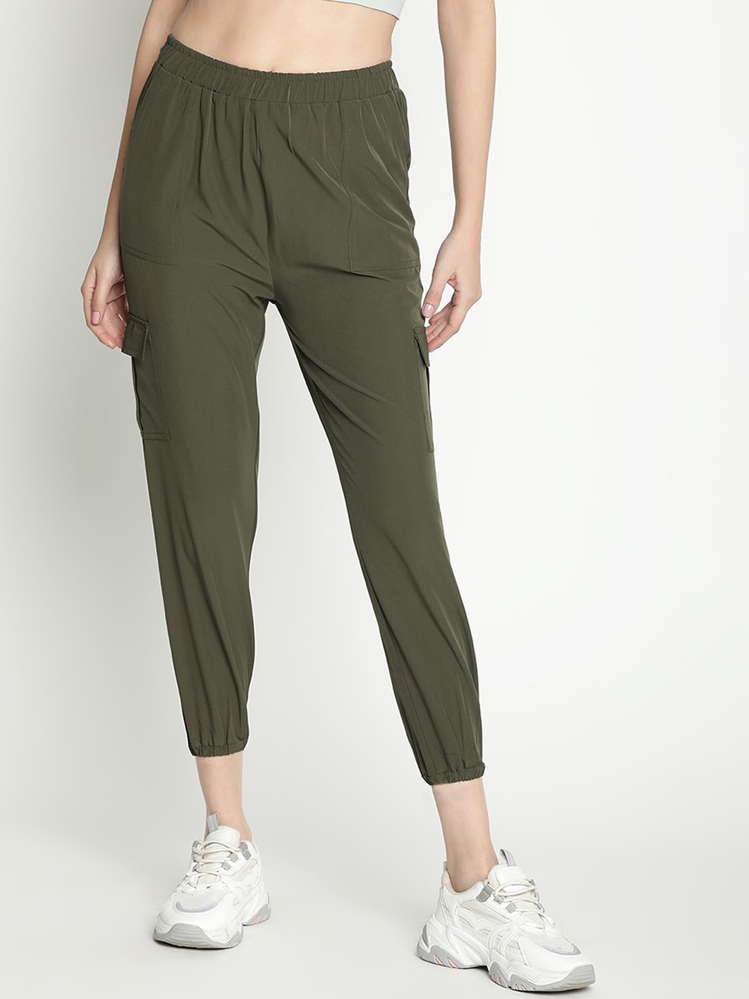 

DRAAX Fashions Women Mid-Rise Cropped Joggers, Green