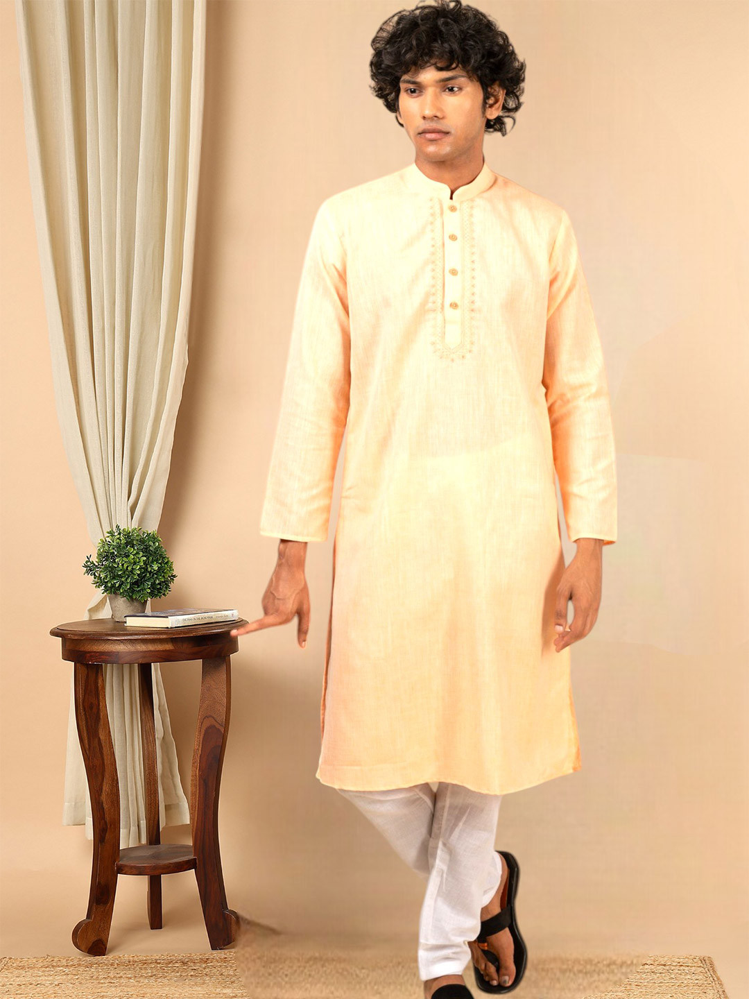 

TATTVA Mandarin Collar Regular Pure Cotton Kurta with Pyjamas, Orange