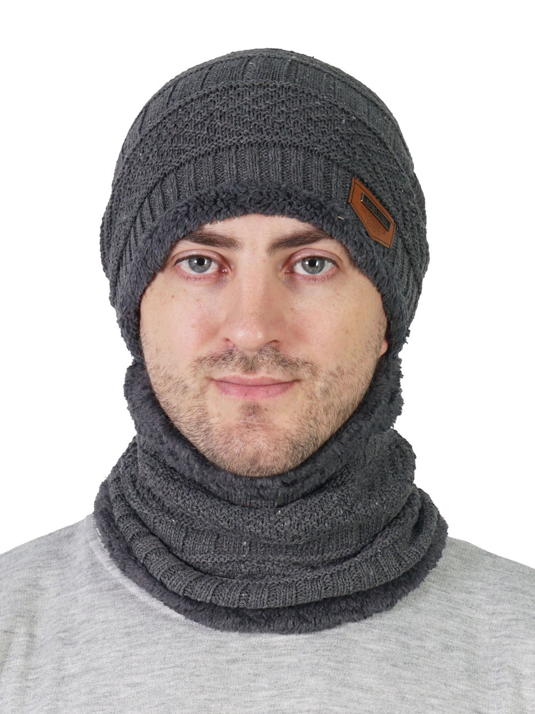 

TEEMOODS Men Self Design Woollen Beanie Cap With Neck Warmer, Grey