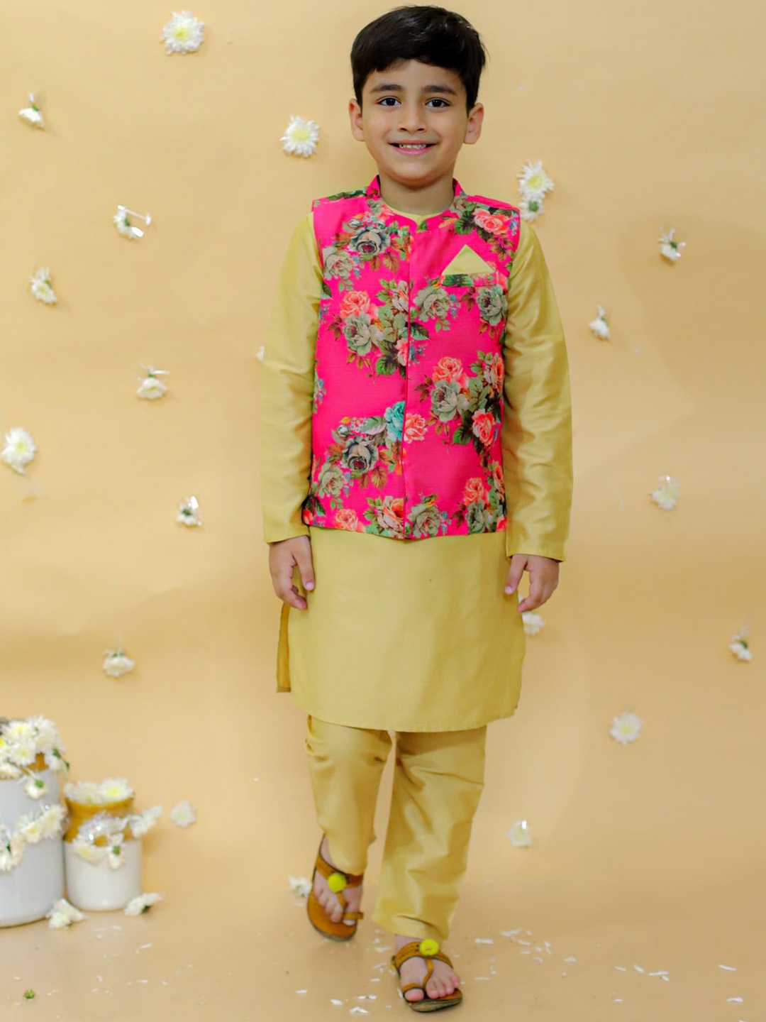 

Lil Peacock Boys Mandarin Collar Kurta with Pyjamas & Nehru jacket, Green