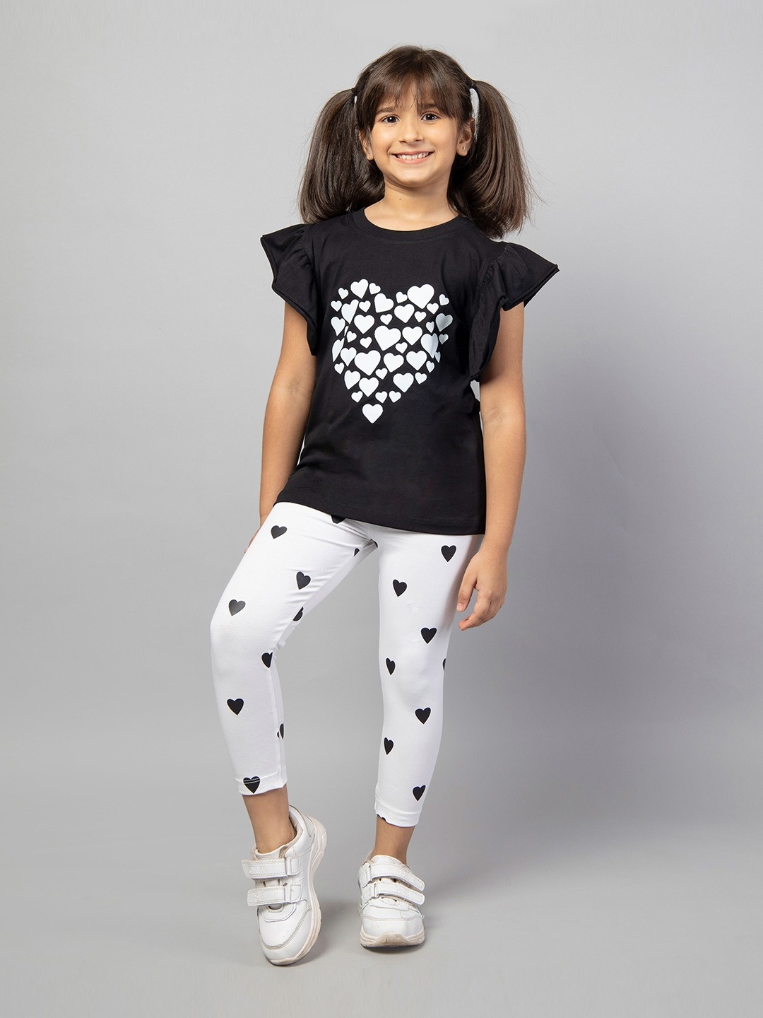 

ZIP ZAP ZOOP Girls Graphic Printed Cotton T-shirt, Black