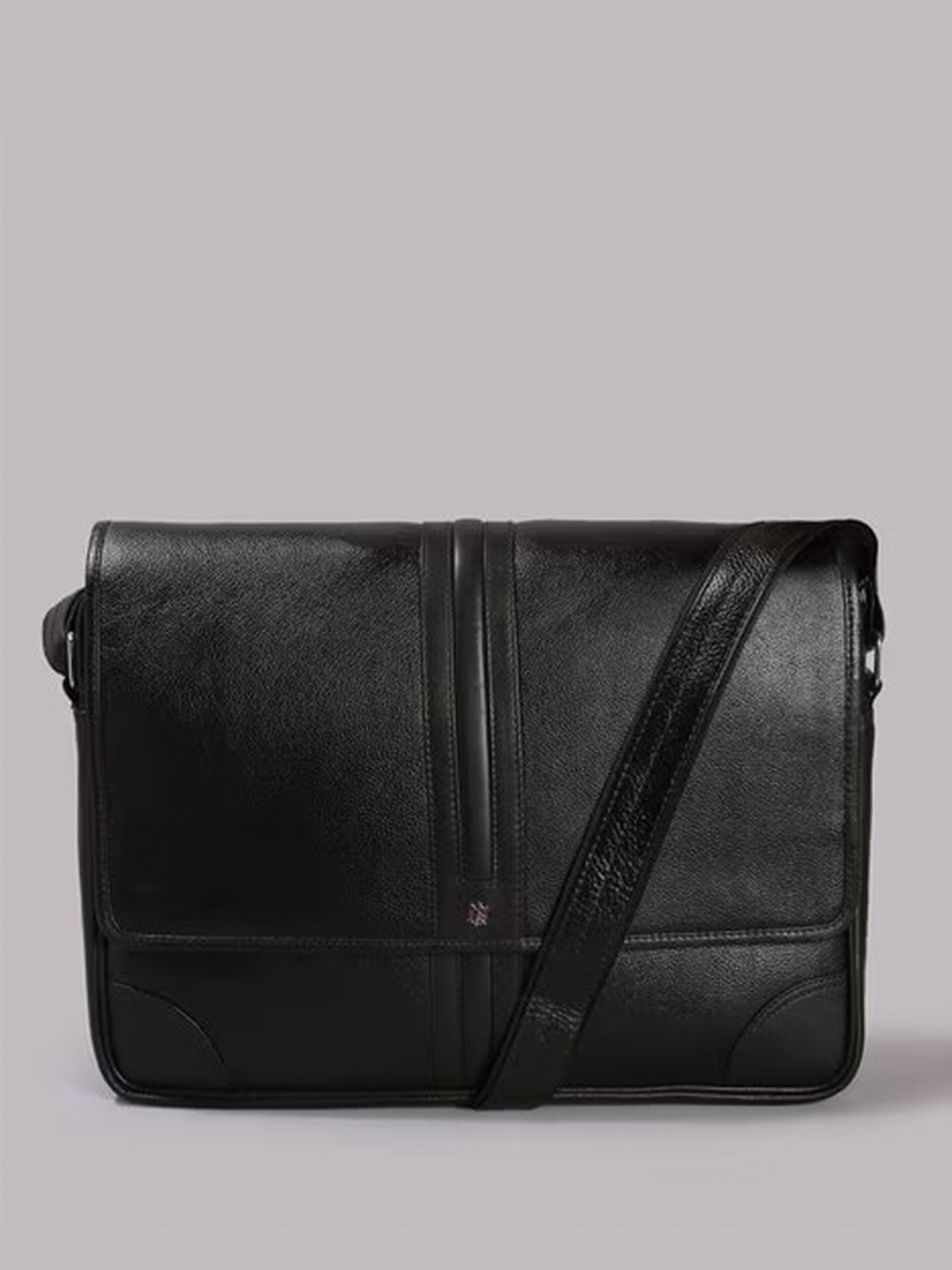 

Tortoise Unisex Leather Laptop Bag Up to 15 inch, Black