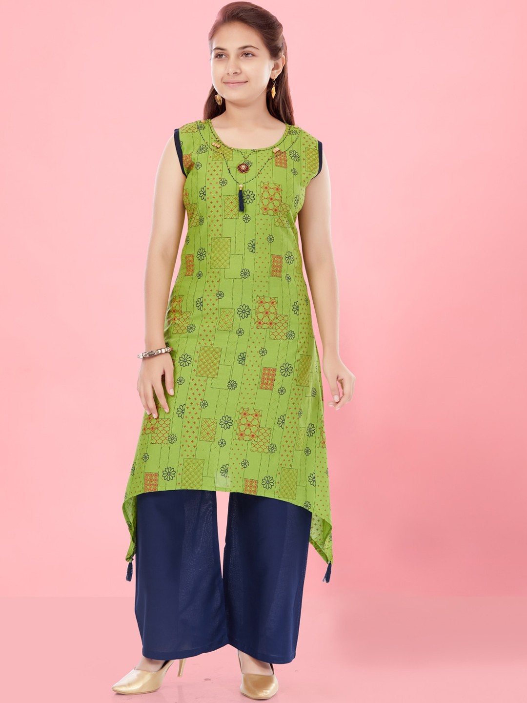 

Aarika Girls Ethnic Printed A-Line Kurta, Green