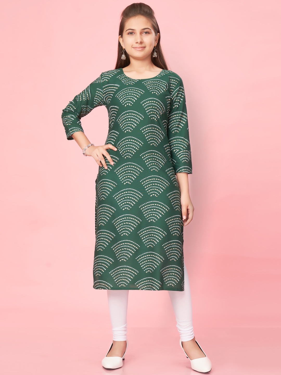 

Aarika Girls Bandhani Printed Pure Cotton Kurta With Leggings, Green
