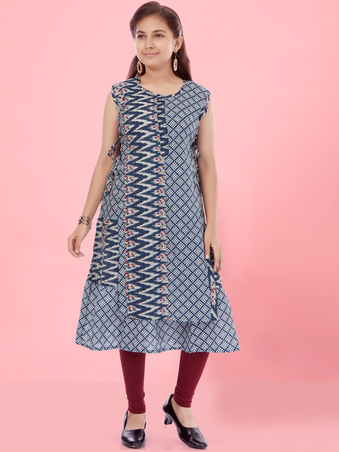 

Aarika Girls Geometric Printed Cotton Layered A-Line Kurta, Navy blue