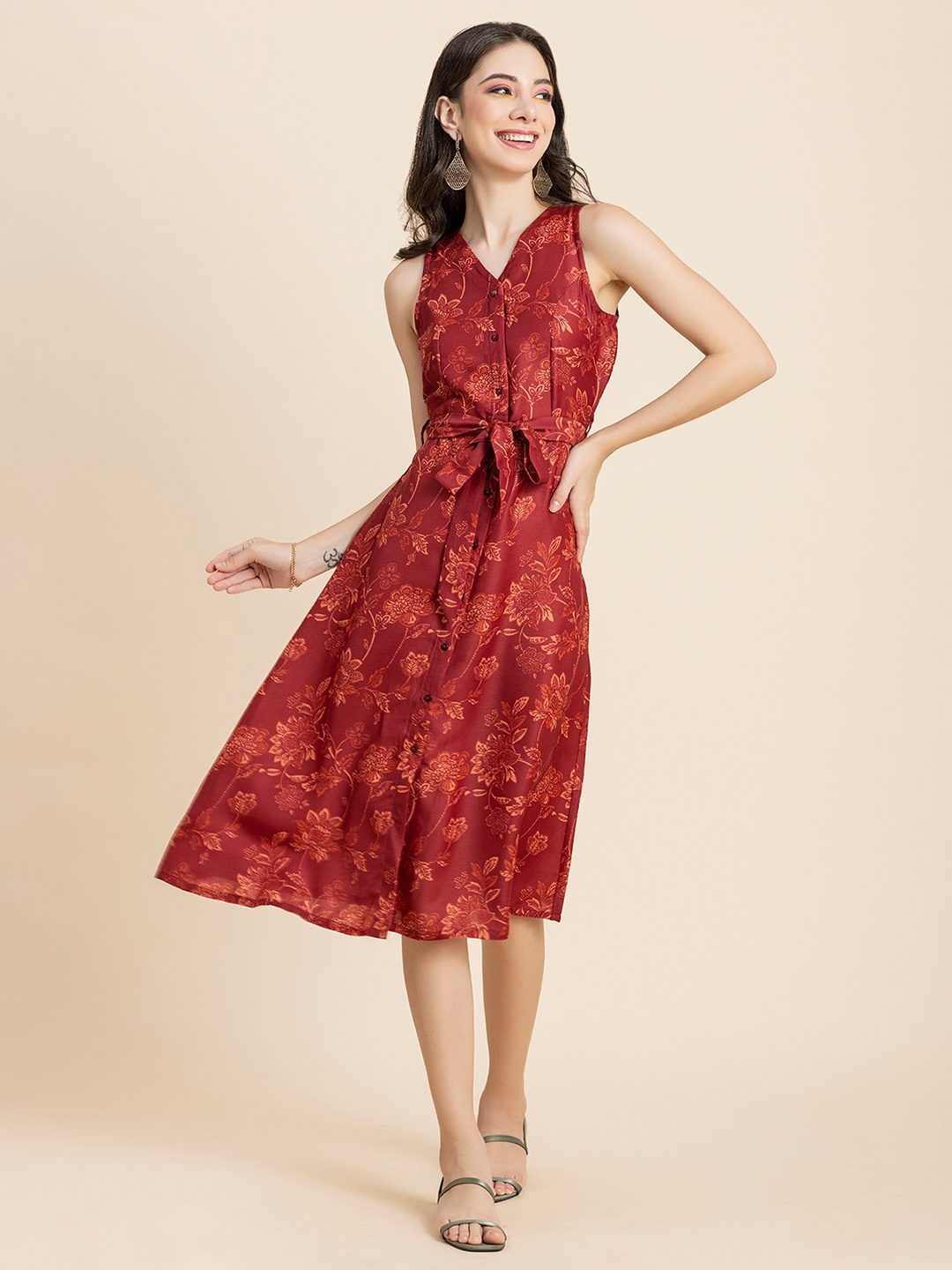 

Moomaya Abstract Printed V-Neck Sleeveless Tie-Up Detail A-Line Midi Dress, Maroon