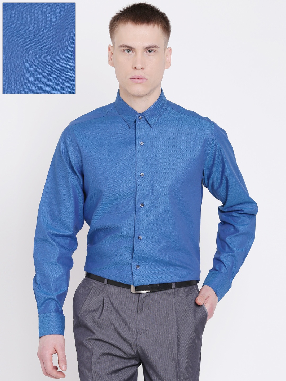 

Blackberrys Men Teal Blue Slim Fit Solid Formal Shirt