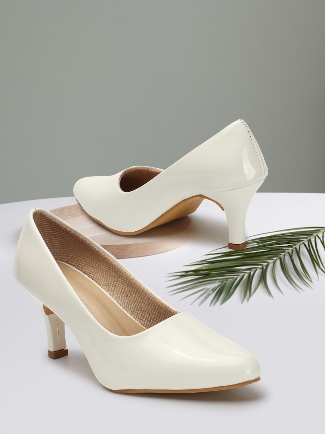 

CLOSHO Pointed Toe Kitten Heel Pumps, White