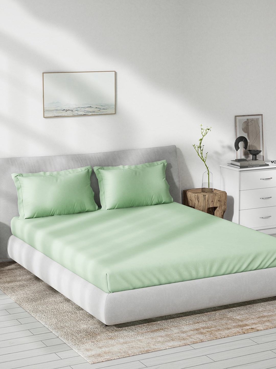 DDecor Green Cotton 180 TC King Bedsheet With 2 Pillow Covers