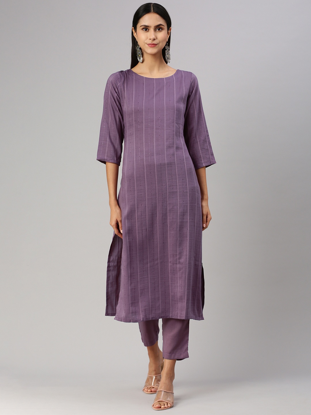 

HRITIKA Women Striped Regular Sequinned Kurta with Trousers, Violet