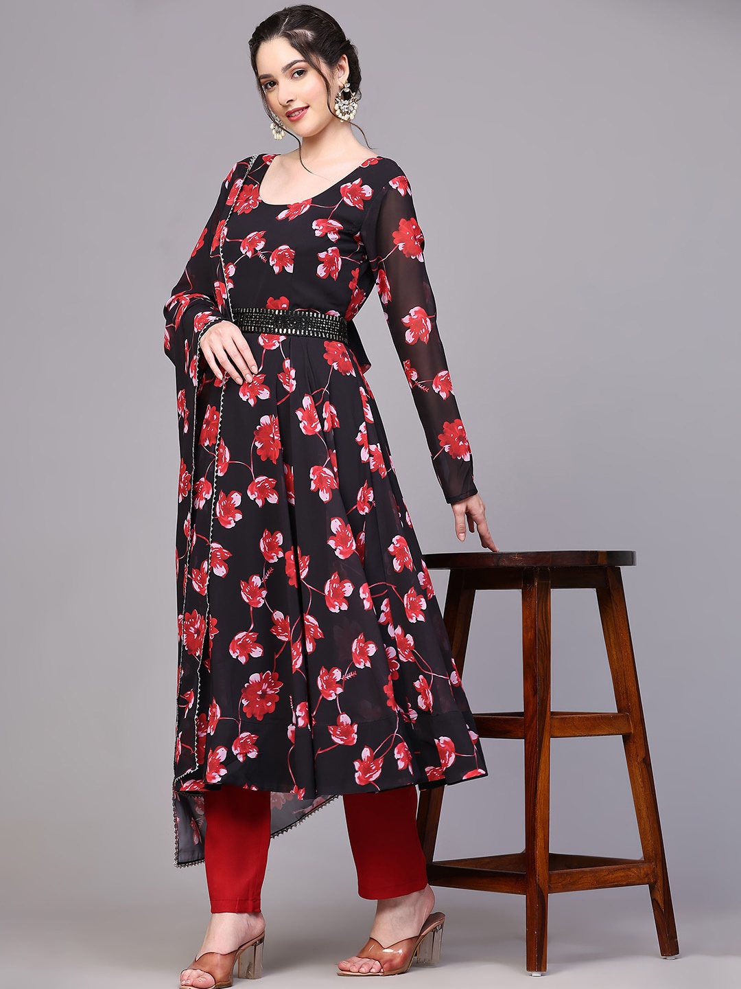 

BLACK SCISSOR Floral Printed Sequined Kurta with Trousers & Dupatta