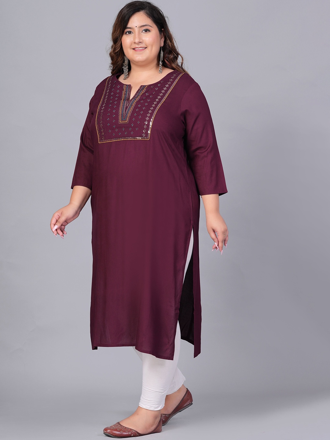 

Sztori Plus Size Geometric Yoke Design Sequined Indigo Straight Kurta, Maroon