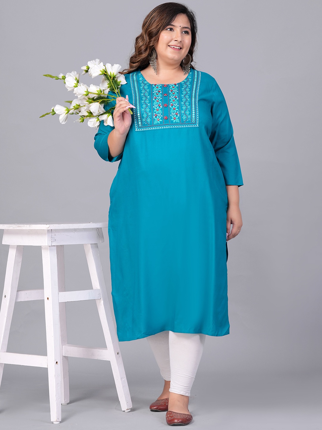 

Sztori Plus Size Floral Yoke Design Mirror Work Straight Kurta, Turquoise blue