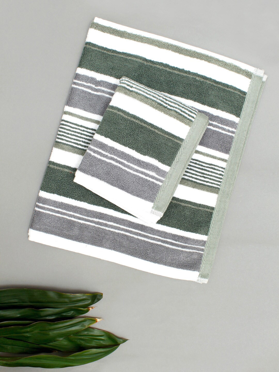 

AVI Living Rhodes Green & White 2-Pieces Striped 550 GSM Pure Cotton Hand Towels