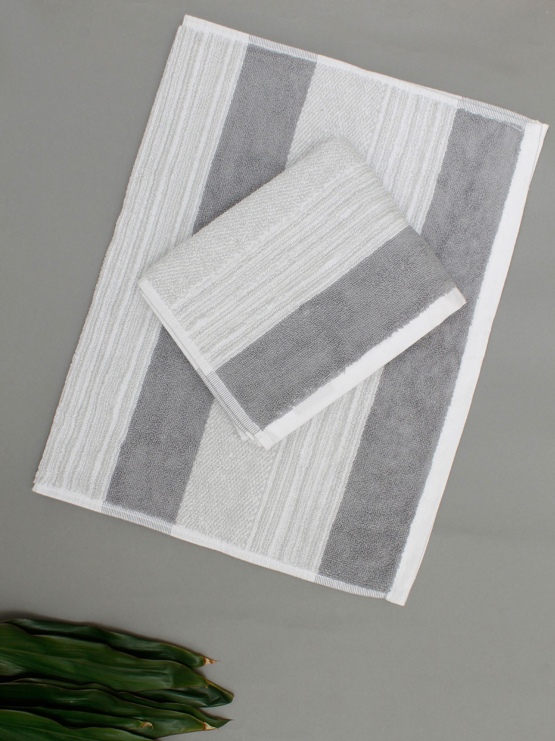 

AVI Living Hulla Grey 2-Pieces Striped 550 GSM Pure Cotton Hand Towels