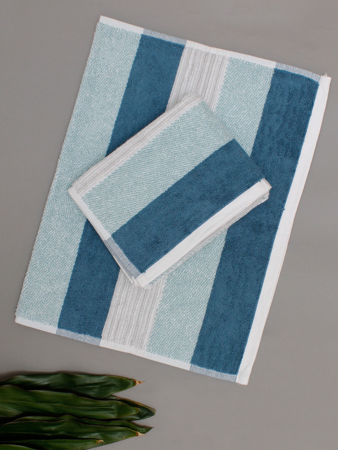 

AVI Living Hulla Light Blue & Teal Blue 2-Pieces Striped 550 GSM Pure Cotton Hand Towels