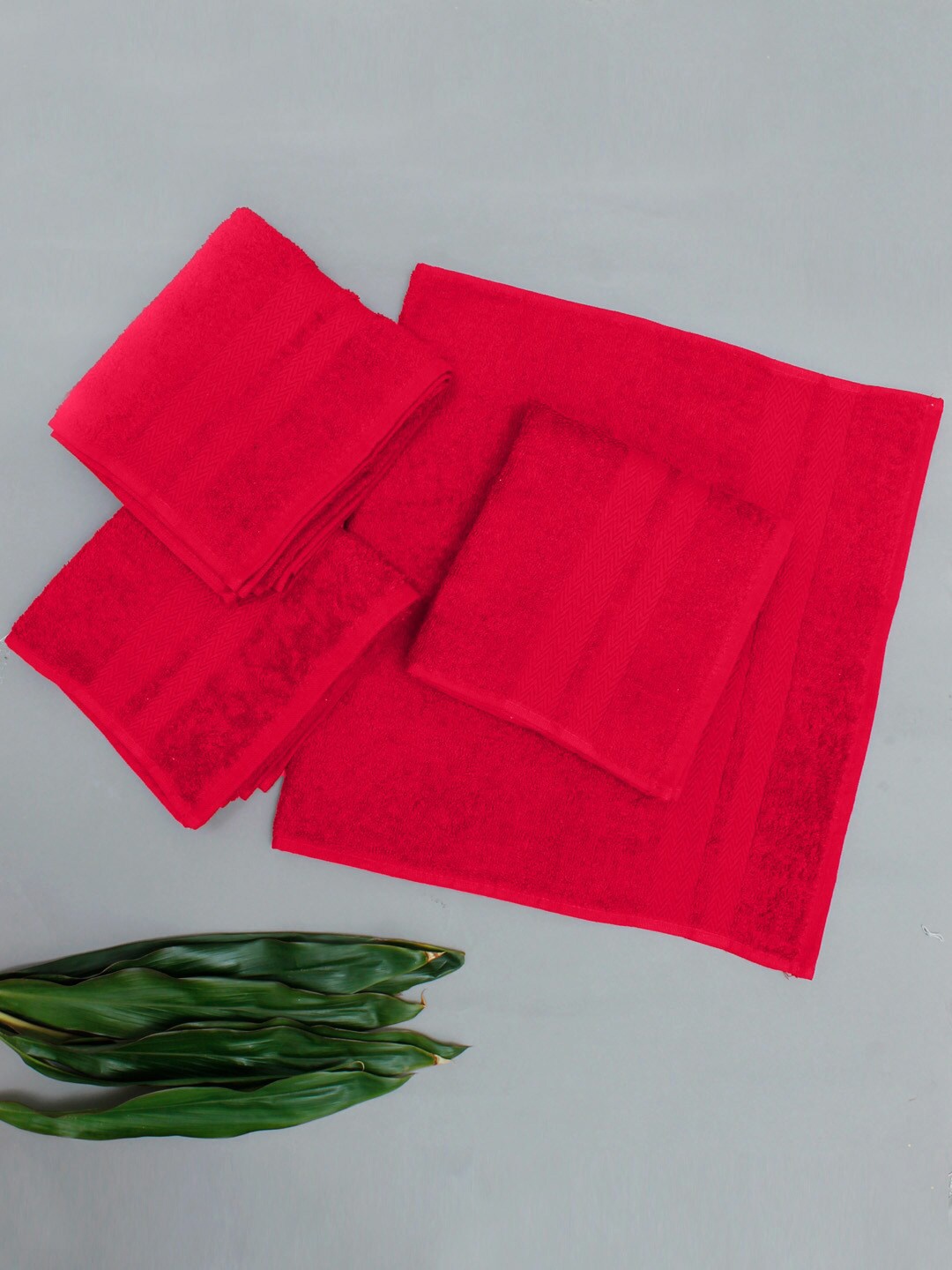 

AVI Living Herringbone Red 4-Pieces 500 GSM Pure Cotton Hand Towels