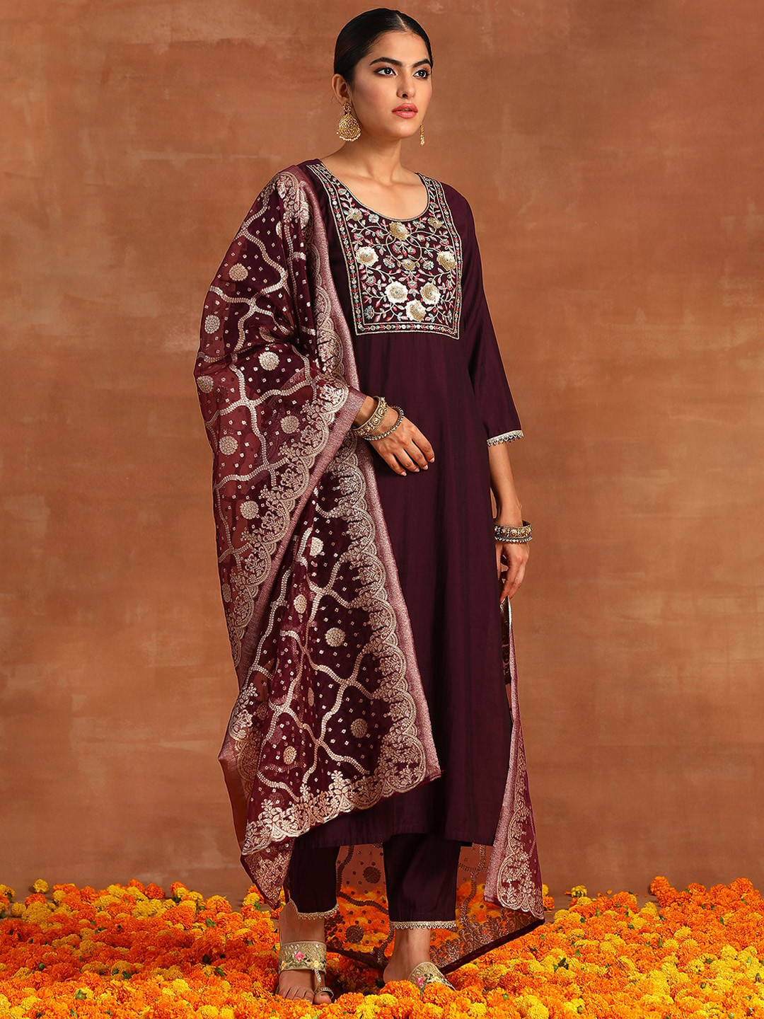 

Indo Era Floral Yoke Design Sequinned Kurta with Trousers & Dupatta, Burgundy
