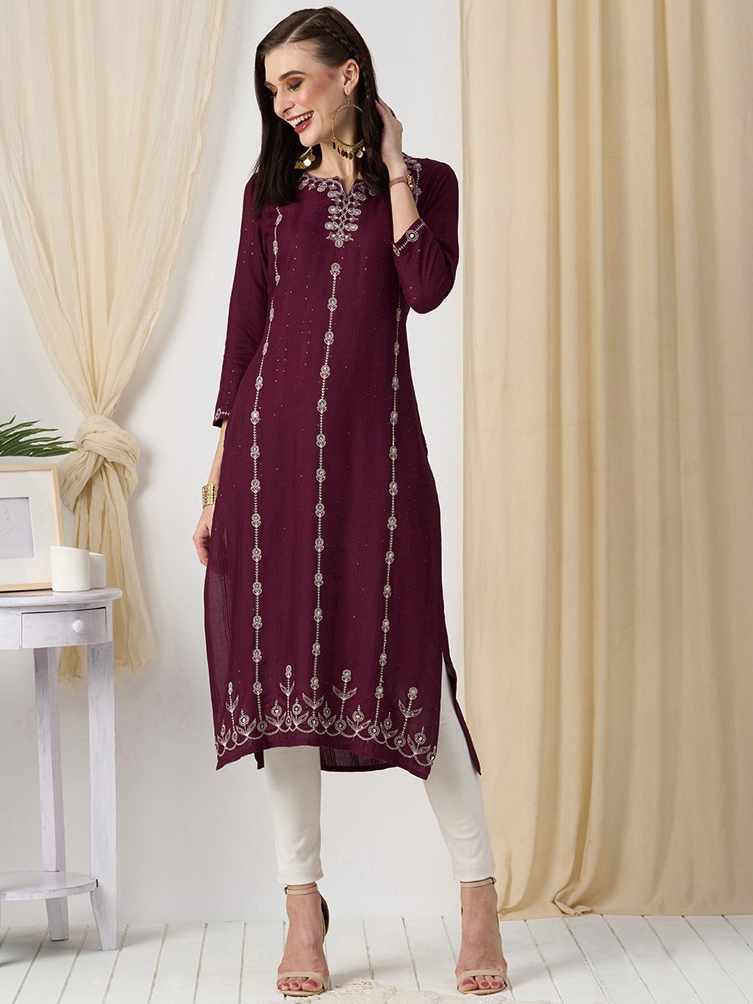 

ZOLA Floral Embroidered Sequinned Straight Kurta, Burgundy