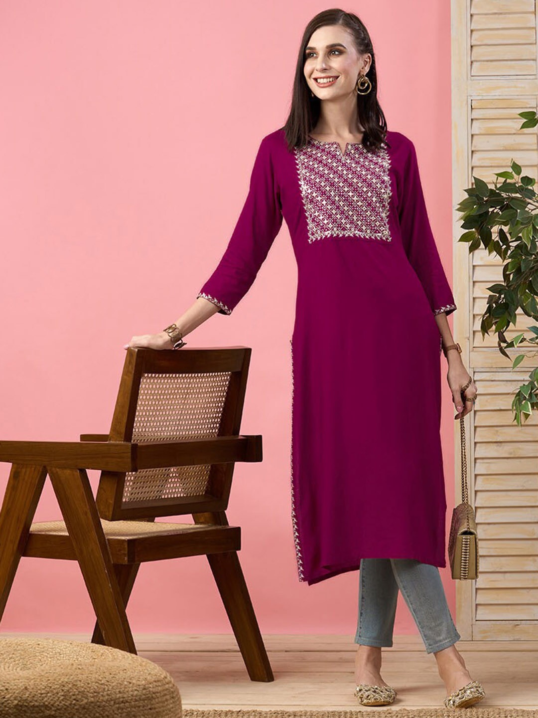 

ZOLA Burgundy Floral Yoke Design Three-Quarter Sleeve Mirror Work Straight Kurta