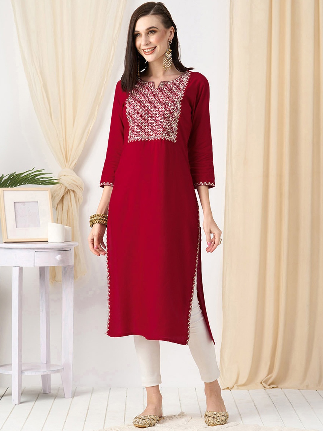 

ZOLA Floral Yoke Design Thread Work Straight Kurta, Red