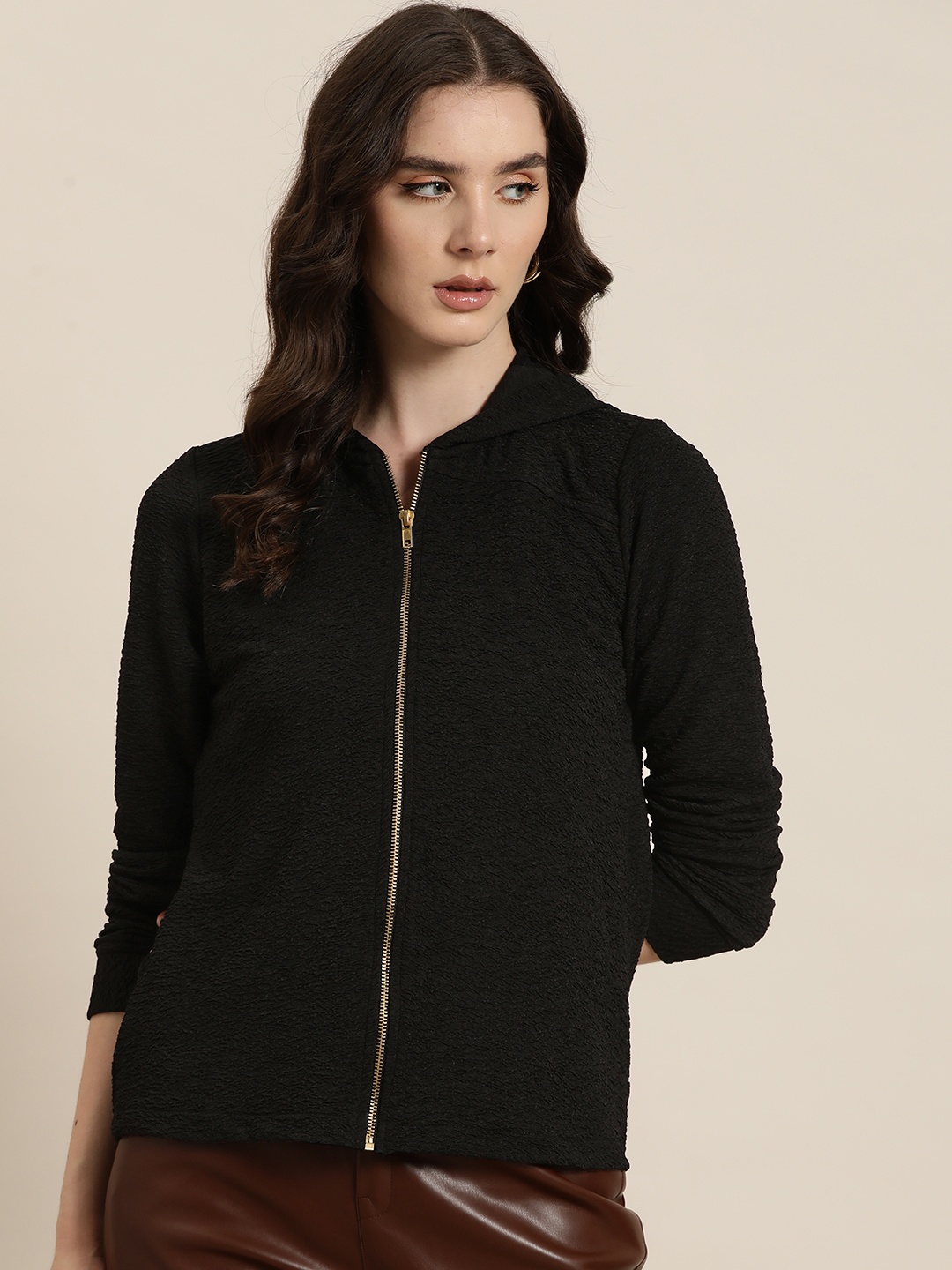 

Qurvii Acrylic Tailored Jacket, Black