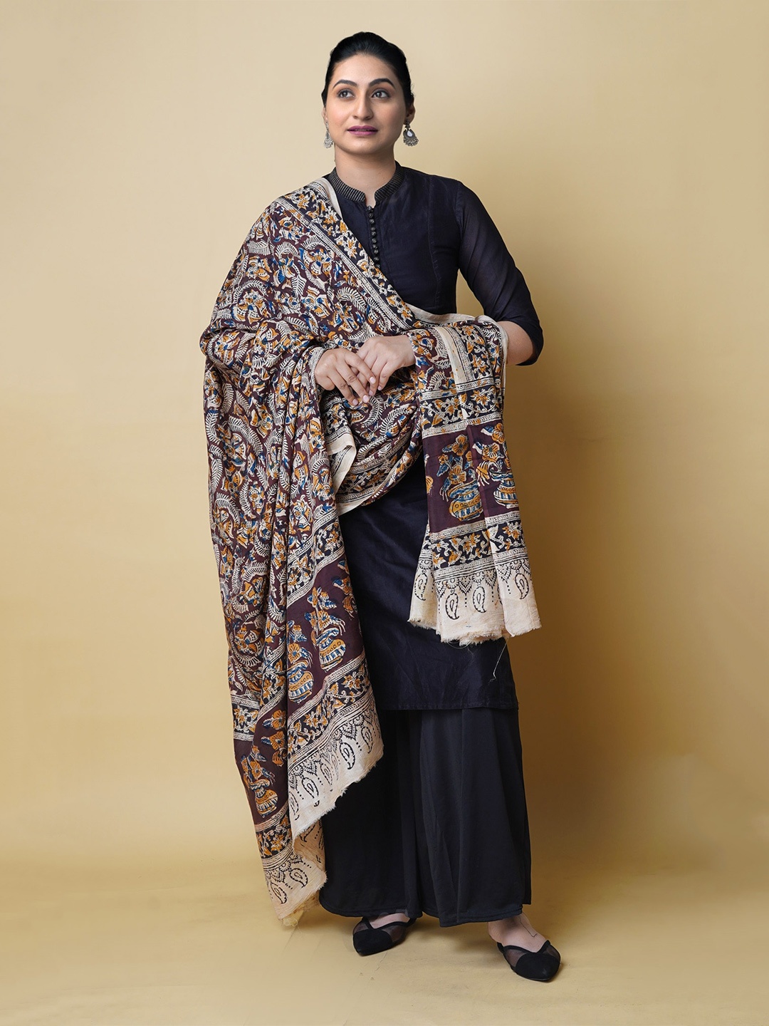 

Unnati Silks Ethnic Motifs Printed Kalamkari Dupatta, White