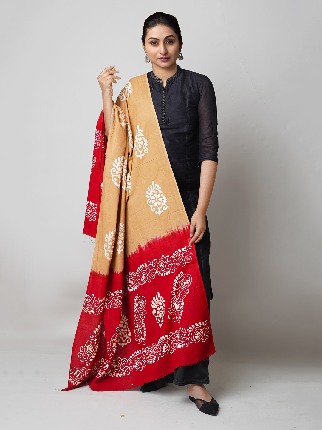 

Unnati Silks ite Ethnic Motifs Printed Pure Cotton Batik Dupatta, Brown