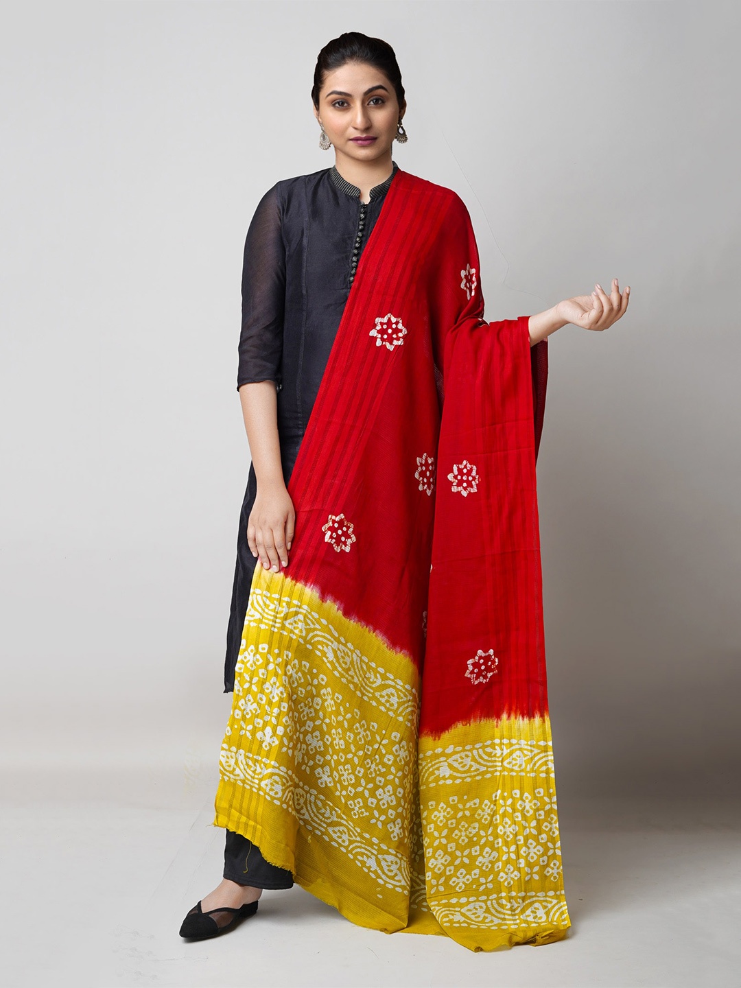 

Unnati Silks Ethnic Motifs Printed Cotton Batik Dupatta, Red
