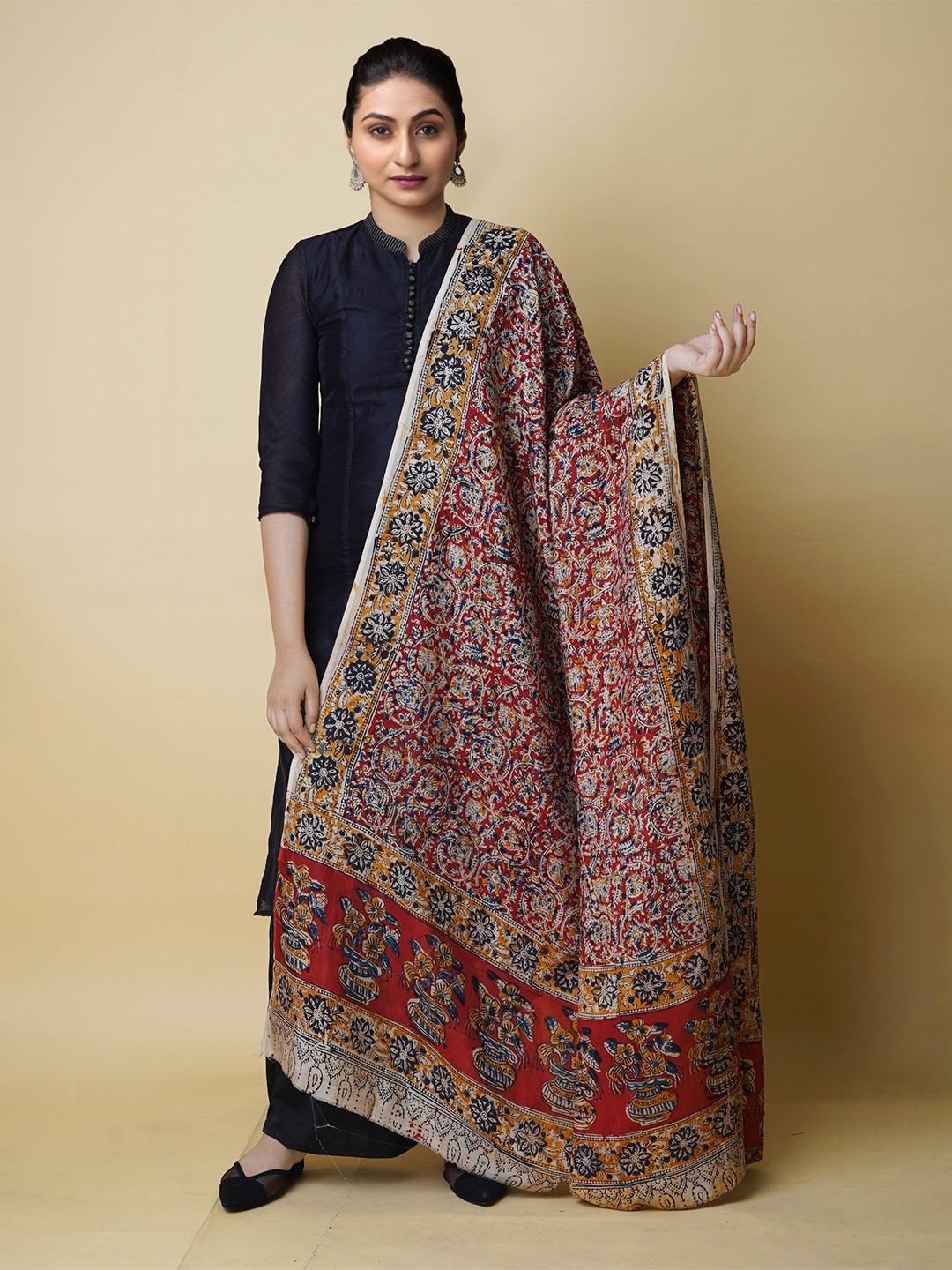 

Unnati Silks Ethnic Motifs Printed Kalamkari Dupatta, White
