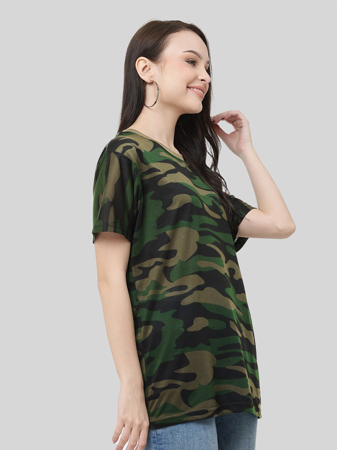 

Leotude Women Olive Green Camouflage Extended Sleeves Pockets T-shirt