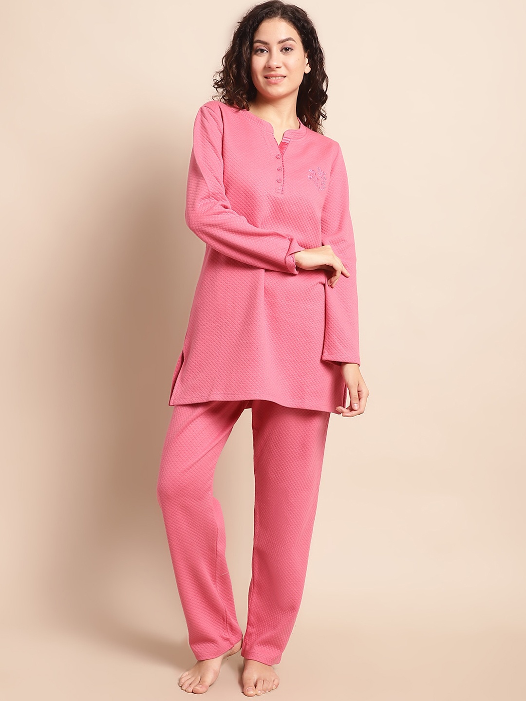 

Kanvin Checked Mandarin Collar Kurti With Pyjama, Pink