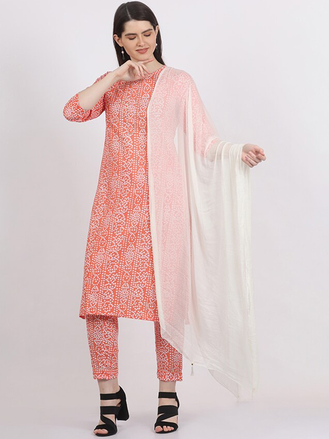 

pinfit Bandhani Printed Gotta Patti Kurta with Trousers, Orange