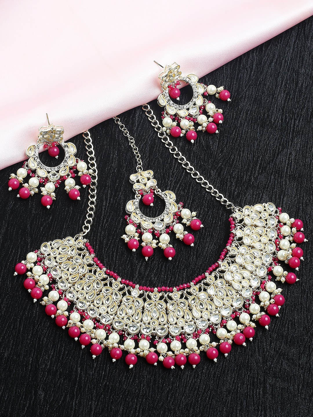 

VATSALYA creation Gold-Plated Stone-Studded & Beaded Jewellery Set