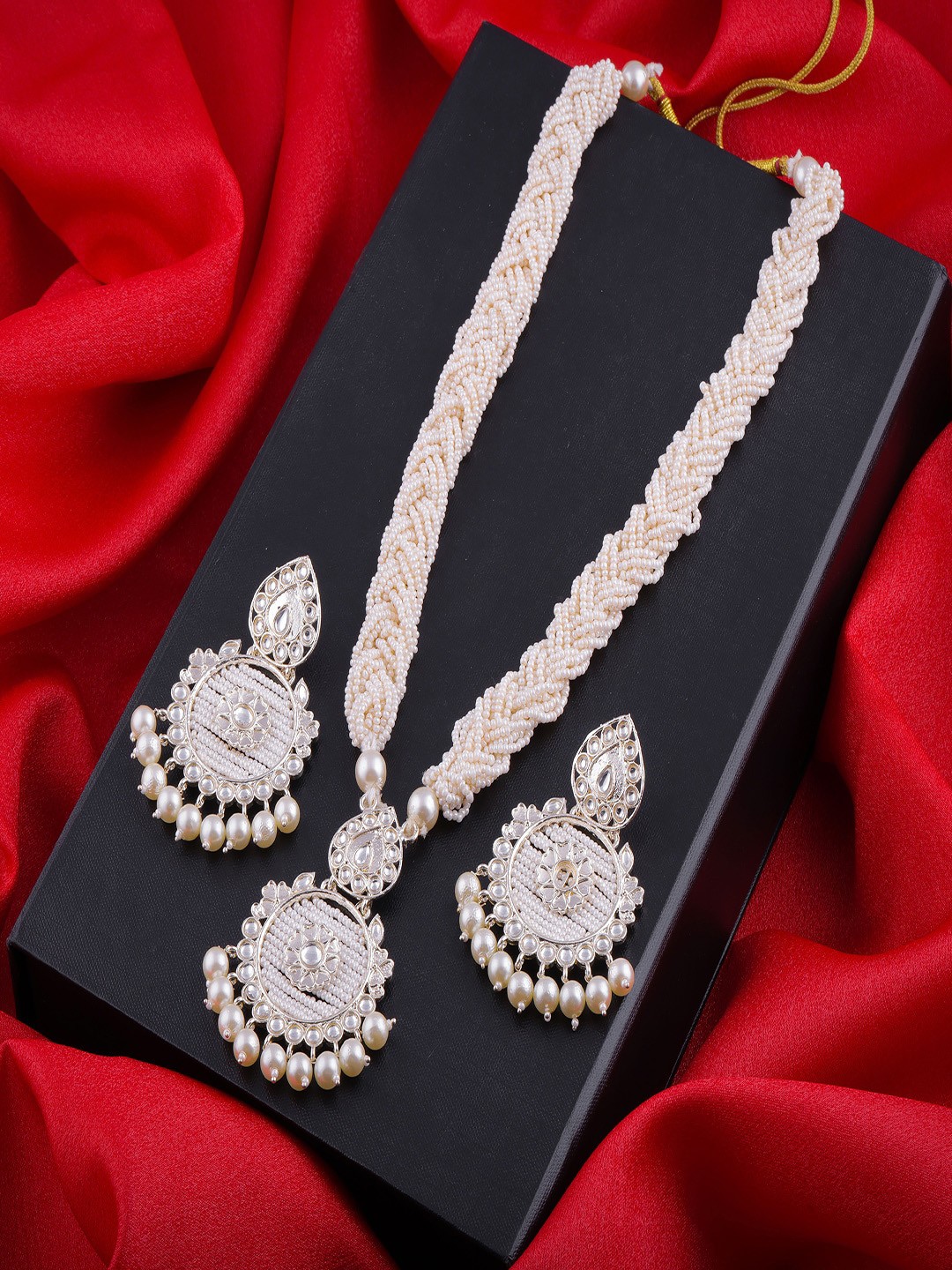 

VATSALYA creation Silver-Plated Stone-Studded & Beaded Jewellery Set