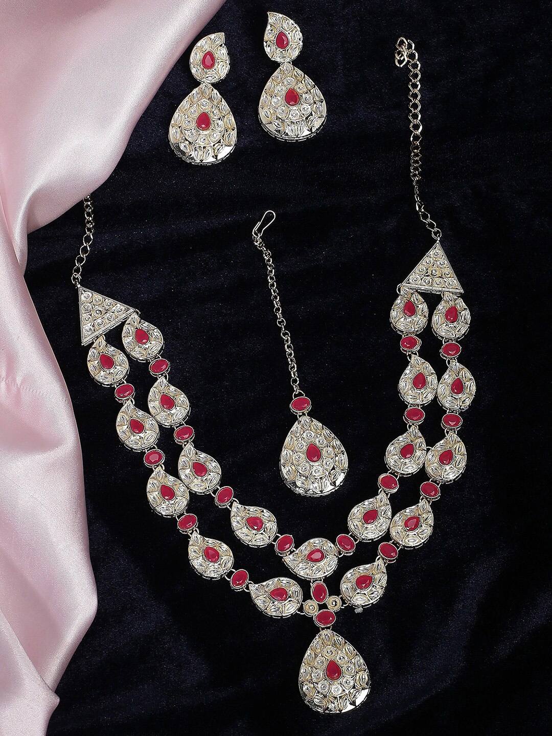 

VATSALYA creation Gold-Plated Stone-Studded Jewellery Set
