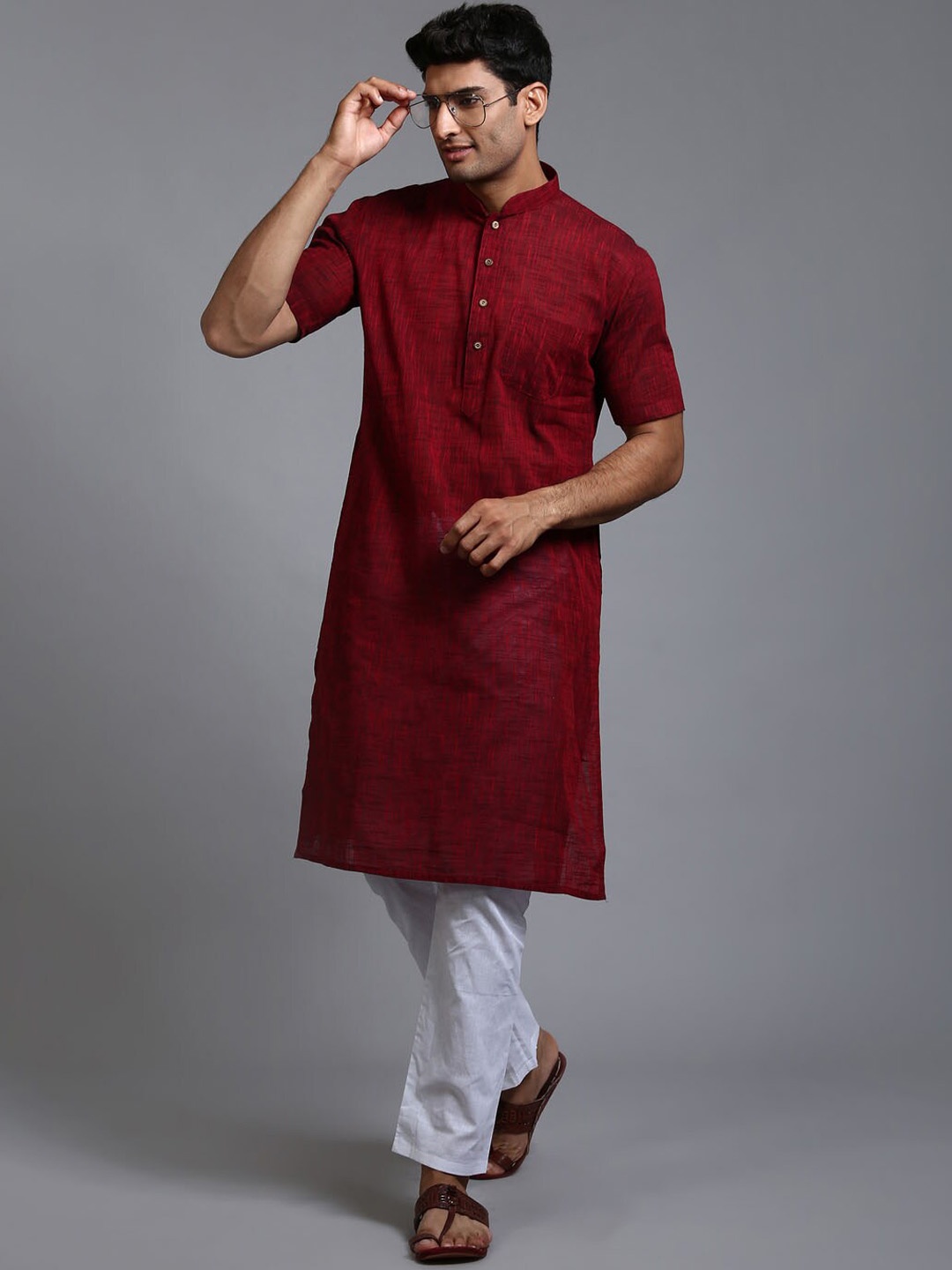 

VASTRAMAY Mandarin Collar Short Sleeve Straight Pure Cotton Kurta Set, Maroon